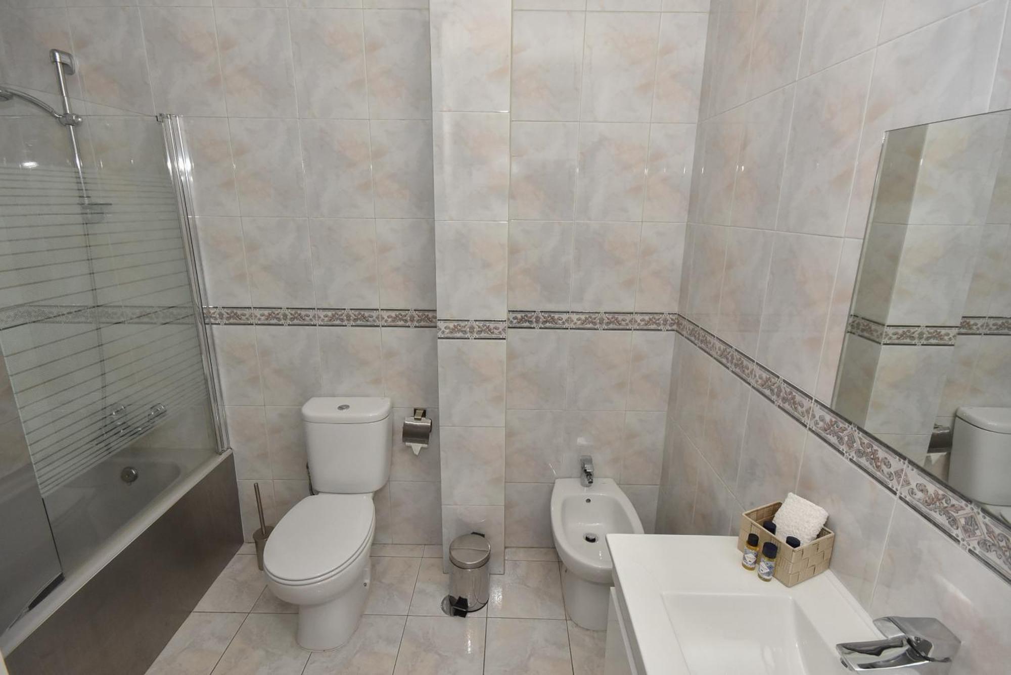 Classico Guesthouse Vila Nova de Gaia Exterior photo